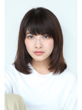 アークイラ(Aquila) 素材美で魅せる。清楚さ満点の、恋するピュア・ストレートロブ