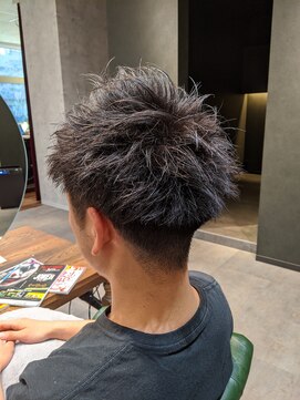 フェリーザ 奏の杜店(FELIZA) 刈り上げツーブロックスタイル