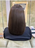 ミディアムヘアー　オリーブカラー