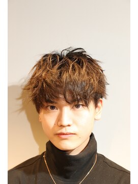 ツーエイチ 新宿(2H) 無造作マッシュショート