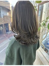 『艶』『質感』『色持ち』『似合う』を叶える、こだわりのカラーテクニック