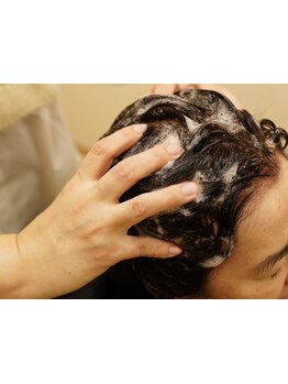 すっぴん髪を手に入れよう！e+のヘッドスパで毛穴のクレンジングと髪のごわつき軽減が同時に叶います！