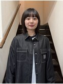 ミディアムレイヤー　レイヤーカット　顔周り