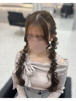 アリエス 八重洲店(Aries)&nbsp;髪の毛リボン編みおろしツイン