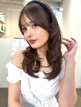 イヴォーク トーキョー(EVOKE TOKYO) ミディアムレイヤーバタフライカット髪質改善ハイレイヤー