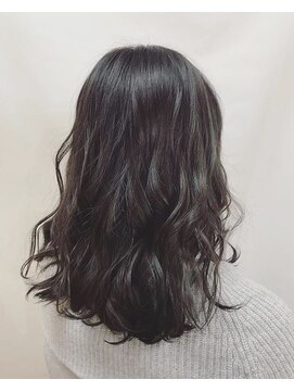 ネオリーブエクラ 上野御徒町店(Neolive eclat) デザインカラー×ダークグレー　neolive eclat 上野御徒町