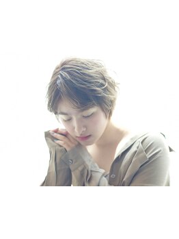 骨格や髪質を見極め絶妙なバランスのショートを実現。自分らしくいられるスタイルが人気の秘密◎