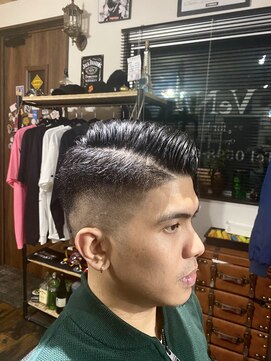 ヴェナ(VeNA) バーバースタイル