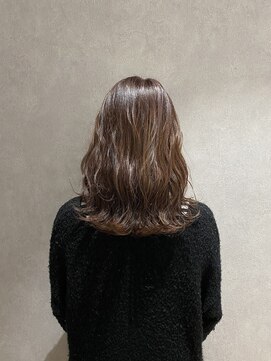 ビス リアン 川口店(Vis lien) 20代30代/大人かわいい/外ハネ/シークレットハイライト/小顔