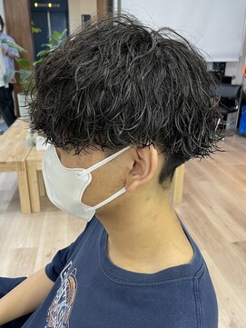 ウェイビーエフティフィフス 横浜西口(WAVEY ft.fifth) ツイストパーマ波巻きスパイラルパーマ無造作パーマツーブロック