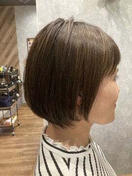 ラゾ(LAZO) シークレットハイライト ショートボブ