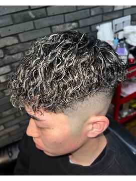 ドープザバーバー(DOPE THE BARBER) スペインカール.ハイライト