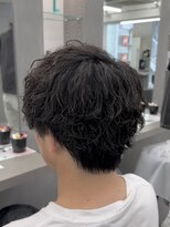オーバルバイアピッシュ(OVARL by apish) 後ろ姿もかっこいい縦落ちパーマ