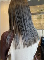 シン カフネ(Shin Kafune)&nbsp;透明感◎カーキグレージュ/カーキベージュ/グレージュカラー