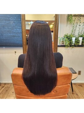 エルムトウキョウ(ELM Tokyo) 最先端の髪質改善エッセンスゼロで毛先までサラ艶髪☆