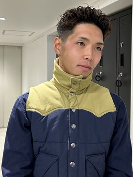 イェン(Yen.) メンズショート　外国人風ニュアンスパーマ　バーバー