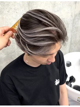 ヌエン 渋谷(NU/EN) メンズバレイヤージュ ホワイトシルバー