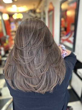 ロック フィールド 【iwata】動きを引き出すレイヤーバレイヤージュ