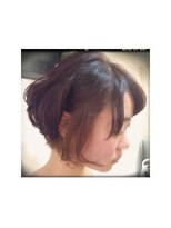 ネスト(nest) 前下りボブ