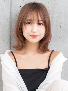 エレノア 藤沢(Eleanor) 【大人可愛いウルフ】抜け感レイヤースタイル