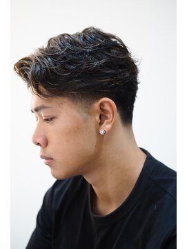 ヨシザワインク プレミアム 横浜 桜木町店(YOSHIZAWA Inc. PREMIUM) メンズ爽やかビジカジ毛流れアップバングツーブロ刈り上げ