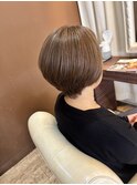 明るいカラーで馴染ませる白髪ぼかしカラー