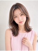 【NOA】透明感ハイライト　くびれミディアムレイヤー　ベージュ
