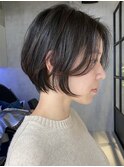 金沢八景ショートボブ丸みショートイルミナカラー顔周りレイヤー
