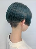 ハンサムショート、刈り上げ、モスグリーン、ターコイズ