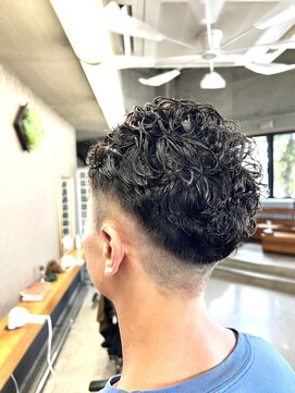 リビア(HRIVIA) メンズパーマ