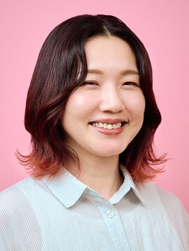 ワンダラー(wonderer) レイヤー有りボブ( ^∀^) 毛先スカーレット!