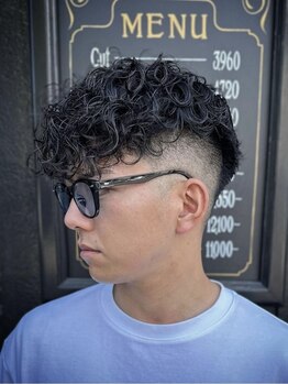 ザハーツバーバーショップ(THE HEARTS BARBERSHOP)の写真/【先行予約限定クーポン有】技術力×提案力の高いスタイリストがかっこいいお洒落スタイルを実現＜理容室＞