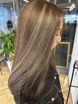 エルア(elua)&nbsp;ハイライトベージュ