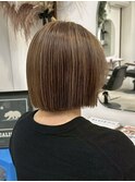白髪ぼかしハイライト/グレージュ/ベージュ/大人ボブ