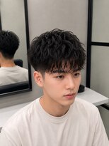 エミュ(Aimu.)&nbsp;ツイストスパイラルパーマ×束感マッシュ
