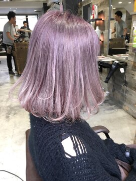 トルネード(TORNADO) ラベンダーアッシュ ホワイトアッシュ グラデーション ロブ