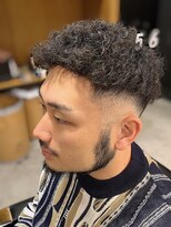 フランクスバーバー アンド ビアークラブ(FRANK'S BARBER and BEER CLUB) かき上げヘアトランクスヘアワイルドツーブロックセミウェットr