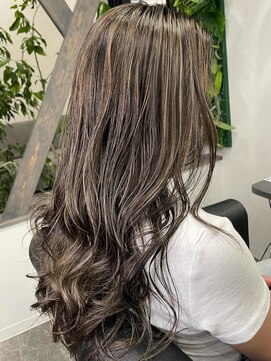 エイトヘアー(Ei8htHair) 大人ハイライト×上品ウェーブ