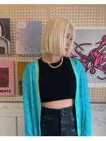 ルーム(Loom.)&nbsp;抜きっぱなしブロンドボブ