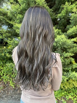 エトランジェ(Etrange) コントラストハイライト