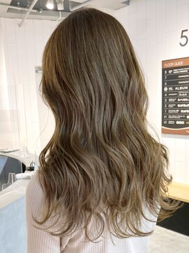 アイティー バイ アルバム 中野店(IT by ALBUM) オリーブべージュ_グレージュカラーボブウルフ_ba402891