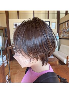 シャイタクター(SHY-takter) 大人ショート