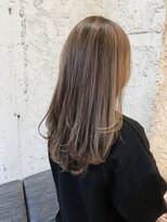 ペネロープ(Penelope)&nbsp;新宿/ロングレイヤー/ハイライト/ベージュ系