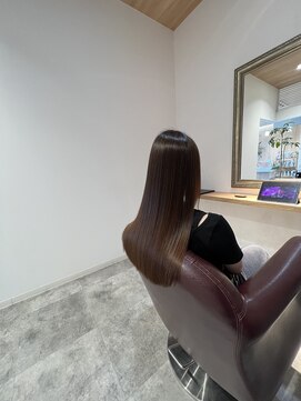 ベルラ(BeLuRA) 美髪矯正後に美髪エステすると…