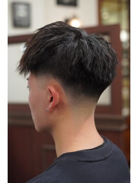 グランクラブ(GRANCLUB) カット　パーマ　フェード　シェービング　ヘッドスパ