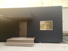 リグ(rig)の雰囲気（大型駐車場なのでご安心ください♪）