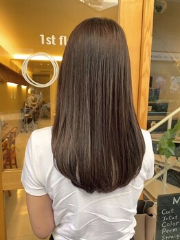 オースヘアー アクトモール店(O's HAIR)の写真/＜大阪/高槻＞2席だけのプライベート空間が自慢の少人数サロン☆上質な髪質改善と贅沢なサロンtimeを…