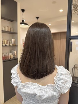 ユーフォリア 青山(Euphoria) ミディアム/ヘーゼルベージュ/透明感カラー＊担当yuki