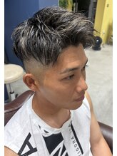 【短髪にハイライトの相性◎】立体感がでてオシャレ感アップ！