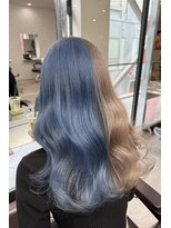 イースブルー 高松店(Y’s Blue)&nbsp;ブルー×ホワイトベージュ